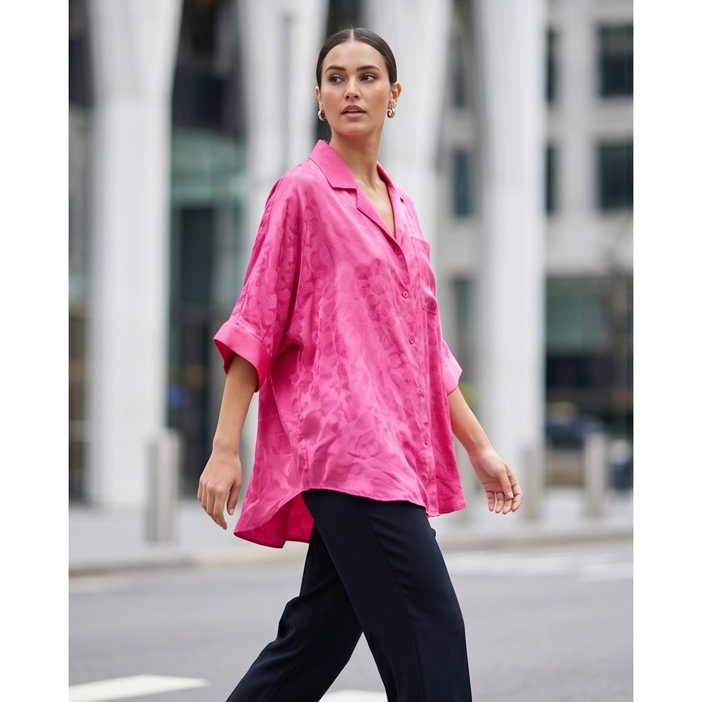 Galadriel Vintage S 100% Silk Hot Pink Jacquard‎ Short Sleeve Button Up Top